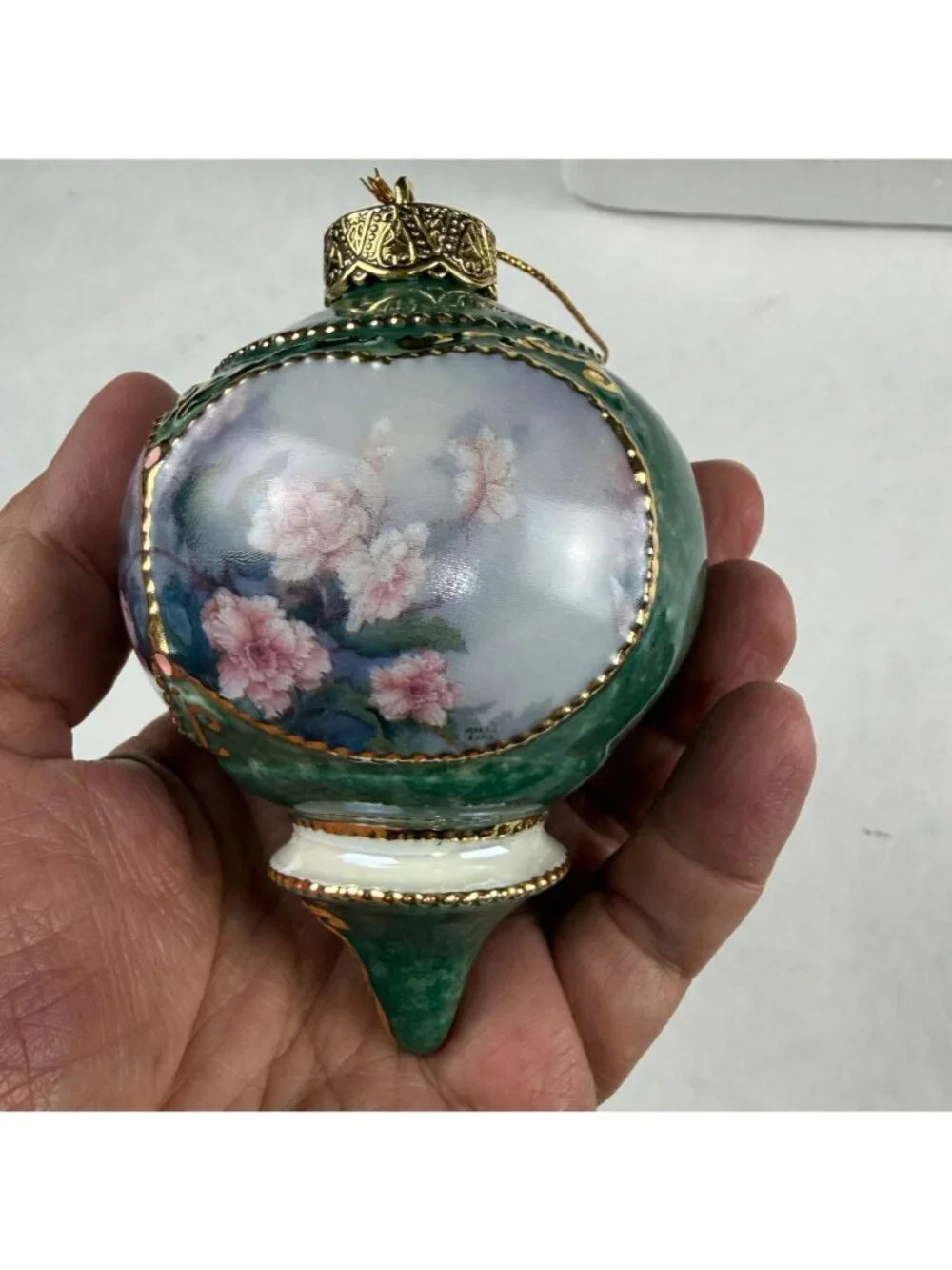 Vintage 1999 Lena Liu's Hummingbird Ornaments Gladiola and Begonia Garden